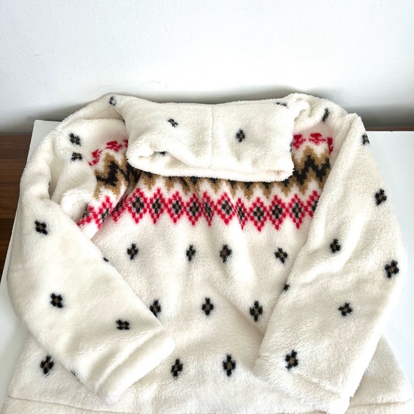 LOFT fluffy sweater. Size Small - Picture 4 of 7